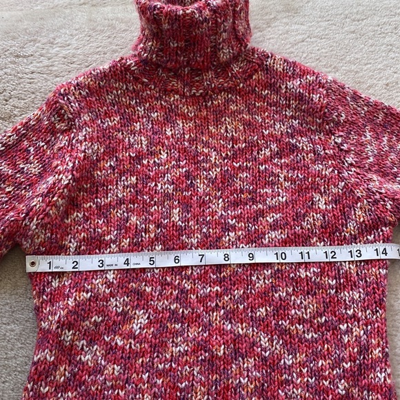 🥭 (4 for $15) ChristieBrooks Pink and purple Childrens Sweater - Picture 3 of 8